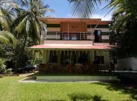 Bapunchi Wadi, beach-house