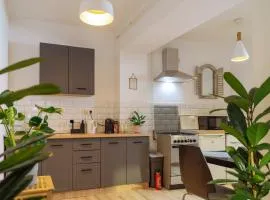 Urban Stillness - 3BD Hideaway
