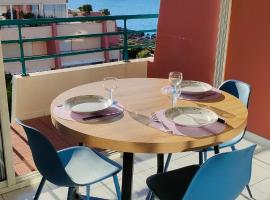 Zenitude Corniche charmant studio cabine vue mer, Hotel in Sète