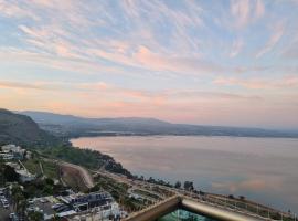 חלום מול נוף הכנרת, מלון בטבריה