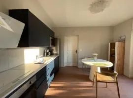 Les Hauts de Locmiquel apartment with private heated pool