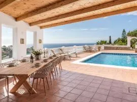Retreat with sea views & private heated pool!
