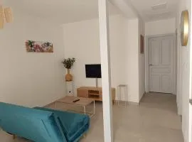Cocon lumineux avec cour privée
