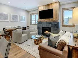 4BR Winter Park Oasis - Sleeps 9 - Ski-In and Hot Tub