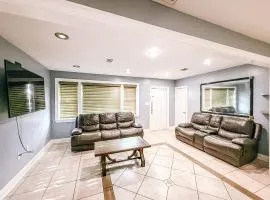 Queen Suite at New Orleans Airport and Tulane