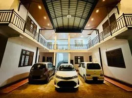 Shanthi Apartments