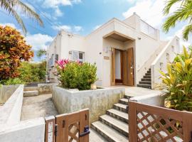 星空テラスと海一望 静寂に包まれる屋上BBQ Resort Villa ManMaka, pet-friendly hotel in Miyakojima