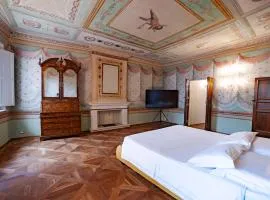 Urbino Apartments - Palazzo Paltroni Suite