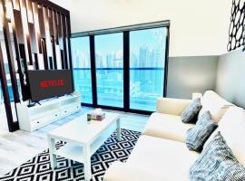Elegant Condo to stay with Spectacular Marina View, Hotel in Dubai