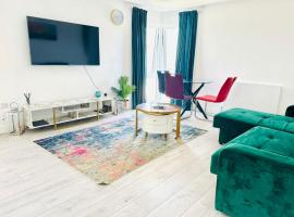 Bright & Stylish en-suite bedroom suitable for singles, couples, and families, hotel v destinaci Chatham