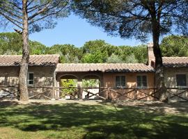 Podere Poggio Mendico, farm stay sa Arezzo