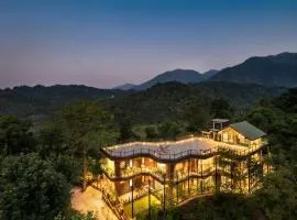 White Lotus Kanu's Abode