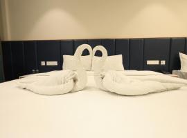 Nandan Kanan Hotel & Resort, hotel v destinaci Dewās