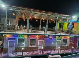 Snowfall Homestay Digoti Ranikhet、ラニケートのホテル