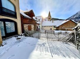 Au pied des pistes studio et jardin au soleil, hotel a Monginevro