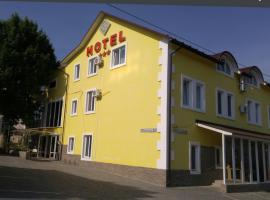 Liz, hotel 3 estrellas en Dunaivtsi