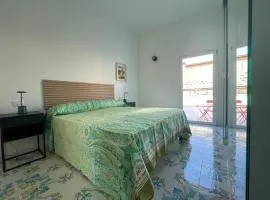 Yali Suites Bed and Breakfast