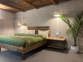 #middleofnowehere Pahadi Homestay by Mon Stays