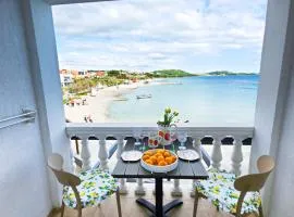 Beachfront Apartment - Janice Beach Pakoštane