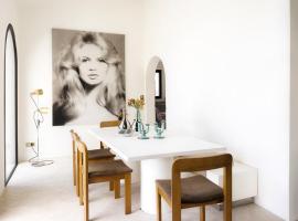 Villa sur la plage Cap Corse, hotel i Brando