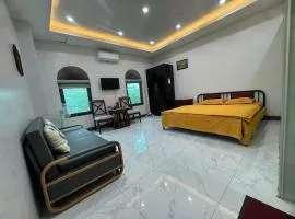 Linh San Hotel