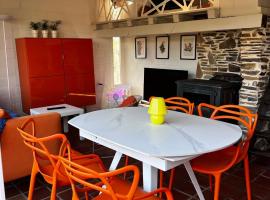 Chalet cosy - terrasse et détente, escapade nature au Bonsoy – hotel w mieście Waulsort