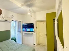Tiny Elephant Mini suite in Rome