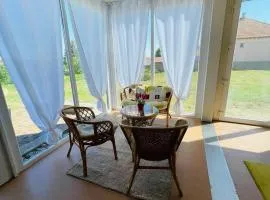 GreenPark Tiny House, Garden Terrace & Parking