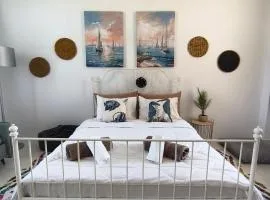 Spacious Beach House Theologos