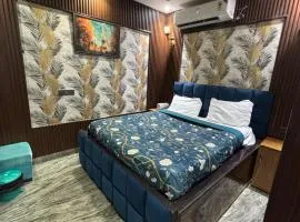 Hotel J Garden - Near Sec 137 Metro