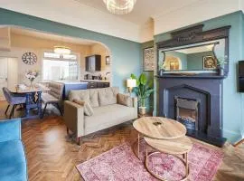 Host & Stay - Twelve On The Terrace