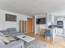 2 minutes from La Défense - Ideal for 6 Guests