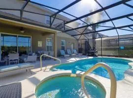 Ideal for Families Solterra Vacation Home with Sunny Pool Deck with Pool and Spa and Games Room Nr Disney