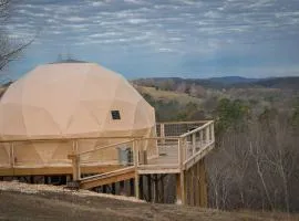 Glamping Dome, Indoor Jacuzzi, Mountain View, Deck