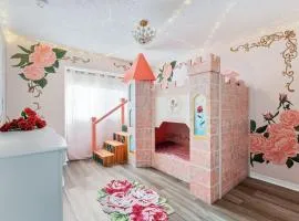 Fantastic 5BR Themed Pool Home Near Disney World