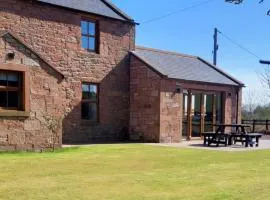 Stanloch Farmhouse - well equipped, games room, EV