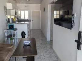 3 minutos de Mall Las Cascadas Apartamento de 2 cuartos completo