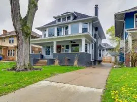 Walkable Apt 4 Mi to Downtown Toledo!