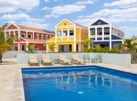 Kas Blou Blou with refreshing communal pool