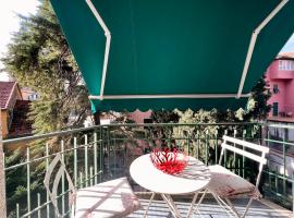 La Perla Del Mare，位于莱里奇的酒店