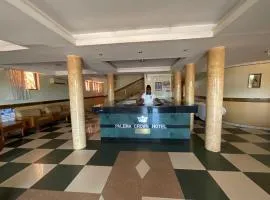 Palema Crown Hotel