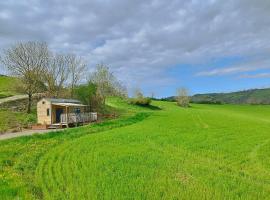 Tiny Mirador &agrave; la Ferme, casa de campo em Tr&eacute;ves