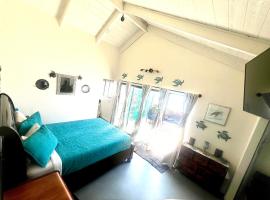 Sweet Beach Duplex, caba&ntilde;a o casa de campo en Newport Beach