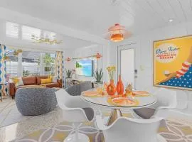 3 Mi to Beach Delightful South Venice Retreat!