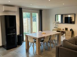 Maison 4 pers proche du centre, hotel in Vaison-la-Romaine