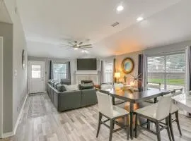 Modern and Spacious Family Home with Yard in Houston!