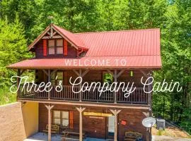 Dog Friendly Secluded Cabin Whot-tub & Sleeps 12