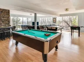 5 Mi to Area Attractions Home with Hot Tub