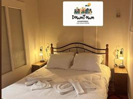 Down Town Karpenhsi, hotel i Karpenision