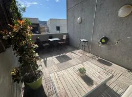 Beau Studio avec belle terrasse au centre ville de Nice